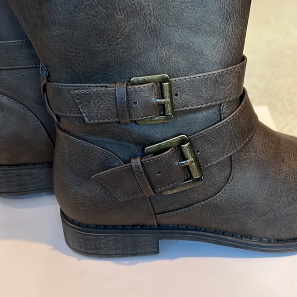 Women’s Size 8 Calf Boots - Picture 5 of 5